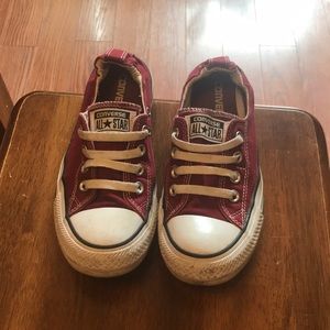 burgundy converse